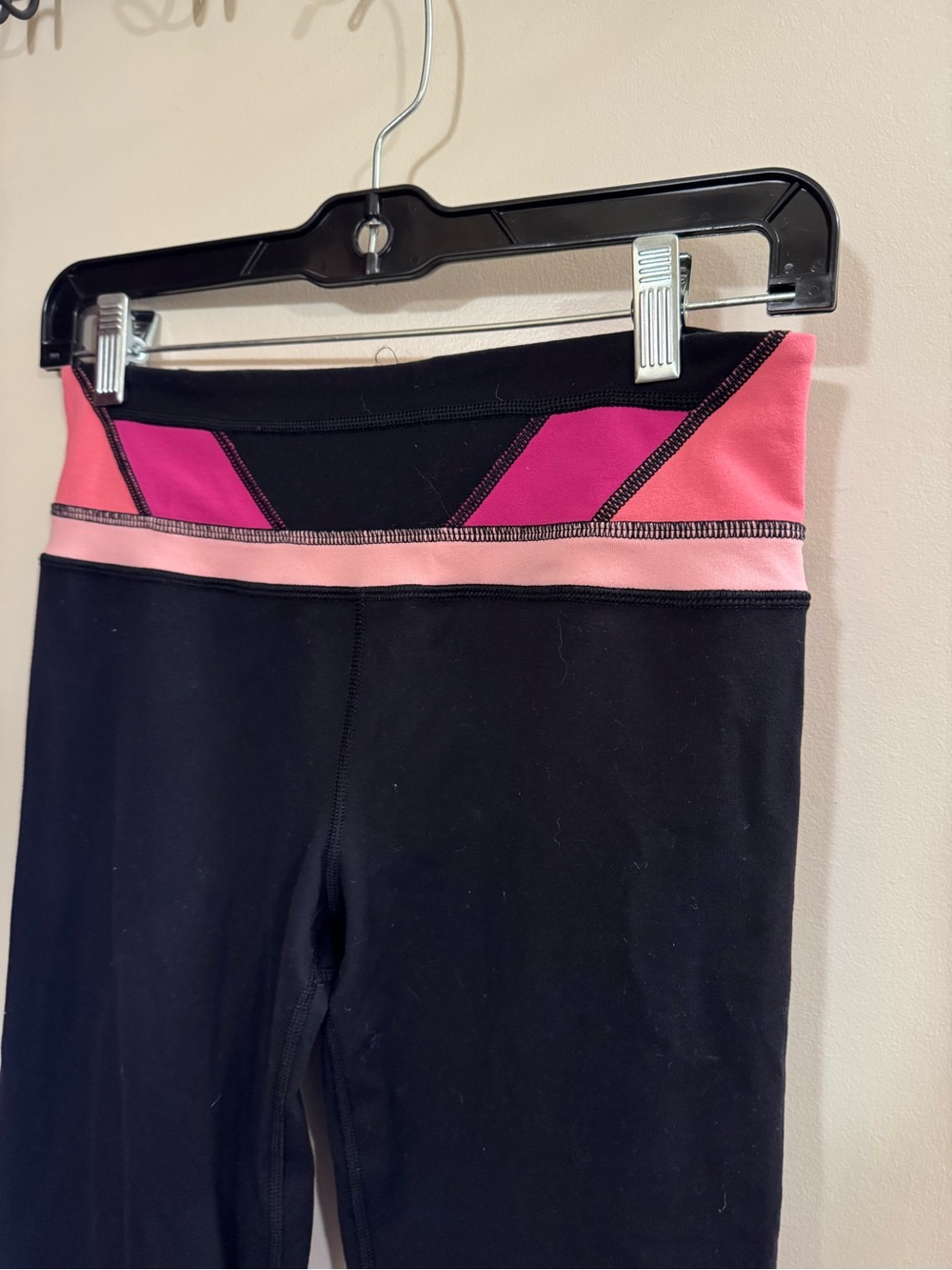 Lululemon flare yoga pants // 4 - Picture 2 of 5